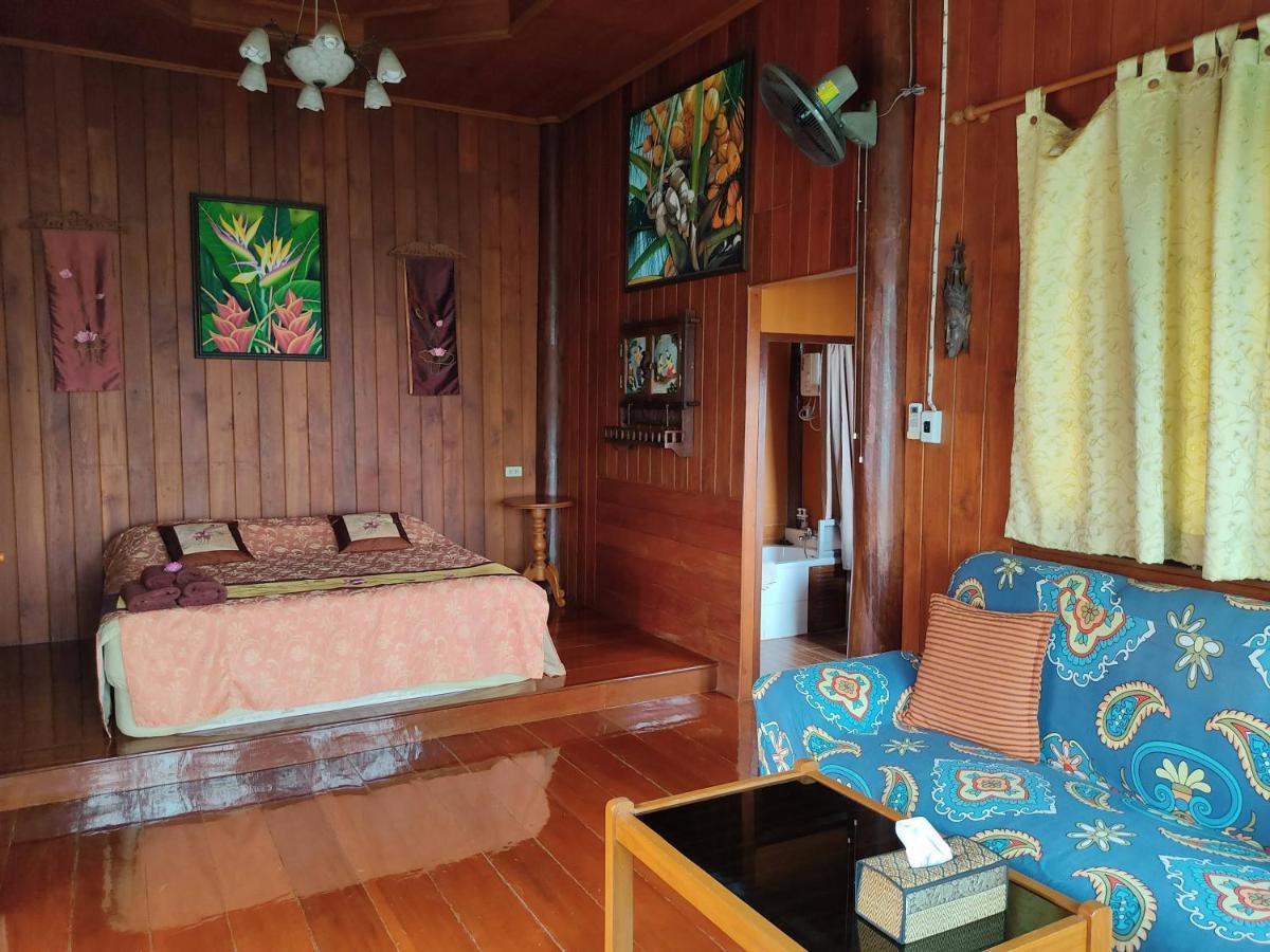 Hidden Holiday House Ban Don Faek المظهر الخارجي الصورة