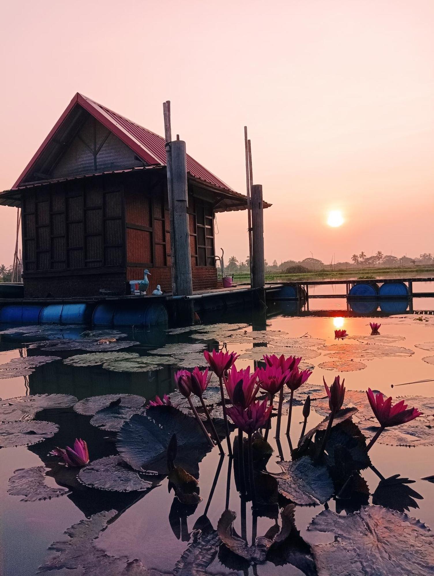 Hidden Holiday House Ban Don Faek الغرفة الصورة