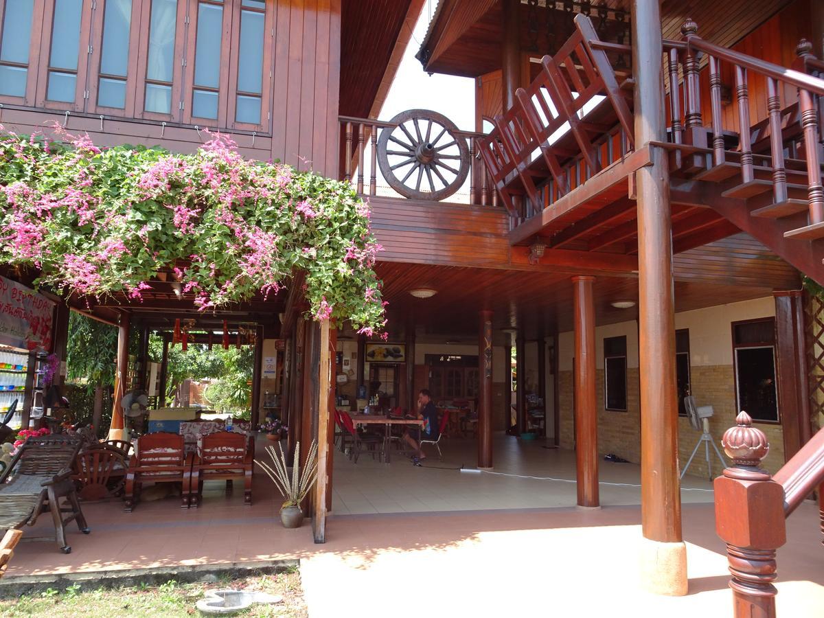 Hidden Holiday House Ban Don Faek المظهر الخارجي الصورة